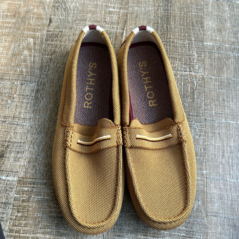 Rothys “driver” loafer women’s size 9